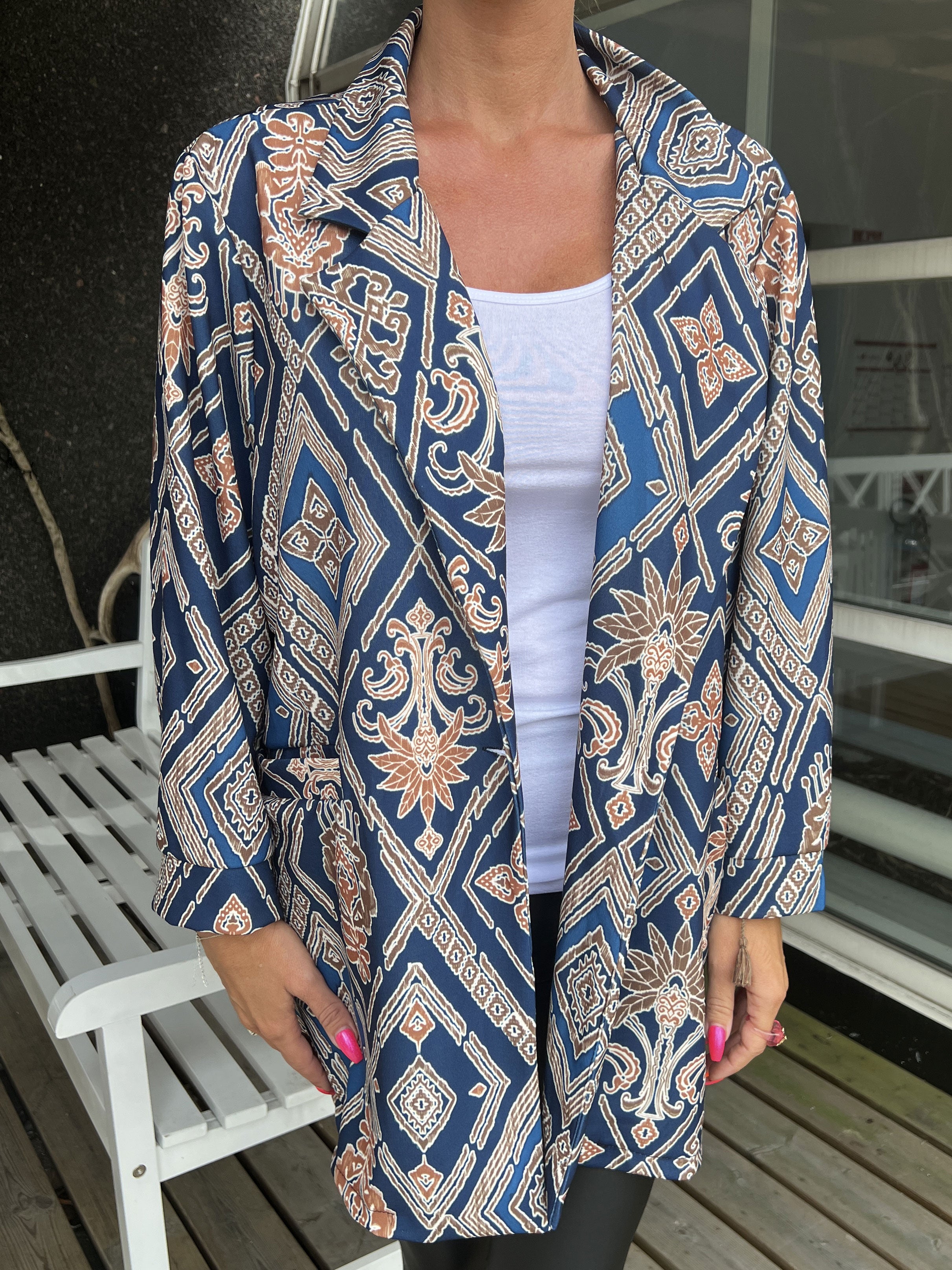 Alberte Pattern - Blazer i mønster